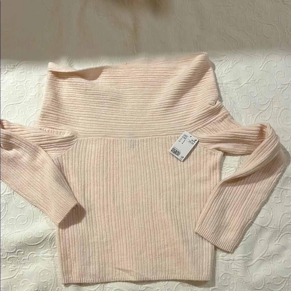 H&M Women's Off-Shoulder Sweater - Pink. Crop. NWT. Medium